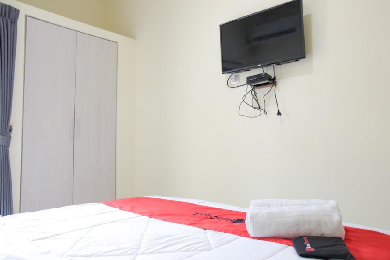Reddoorz @ Genteng Surabaya Ngoại thất bức ảnh